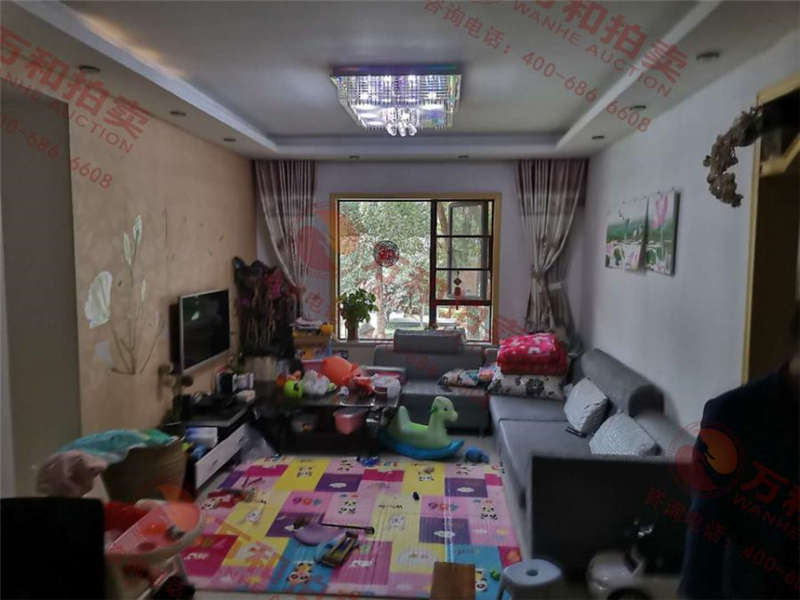 三一街區(qū)法拍房二期13、14棟201號(hào)