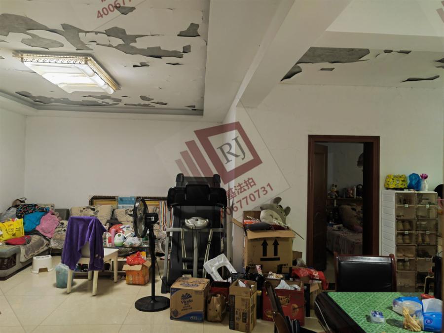 中南汽車世界G小區(qū)法拍房G31棟205號(hào)