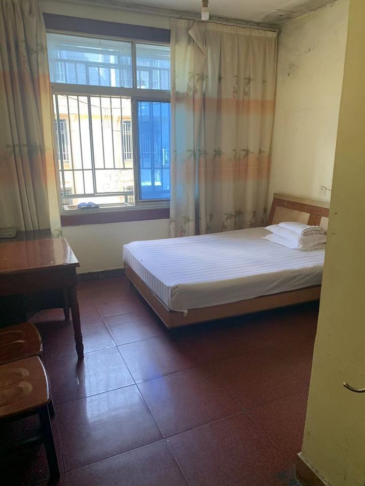 星沙鎮(zhèn)三產(chǎn)業(yè)街法拍房6片6組合3、4號(hào)101、201、301房