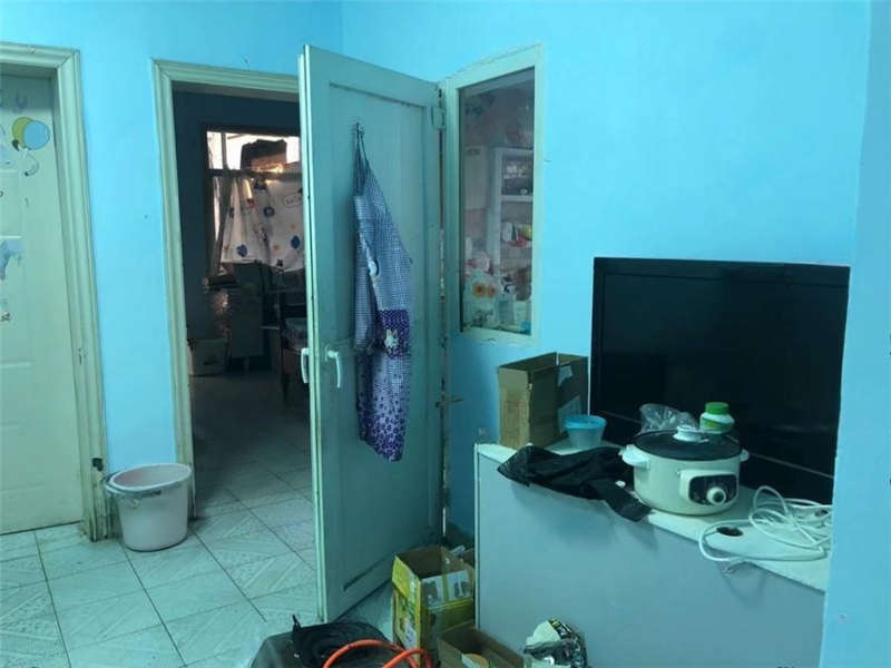 凌霄社區(qū)火星街道1片（火星開發(fā)區(qū)1片)）法拍房030棟2-302號(hào)