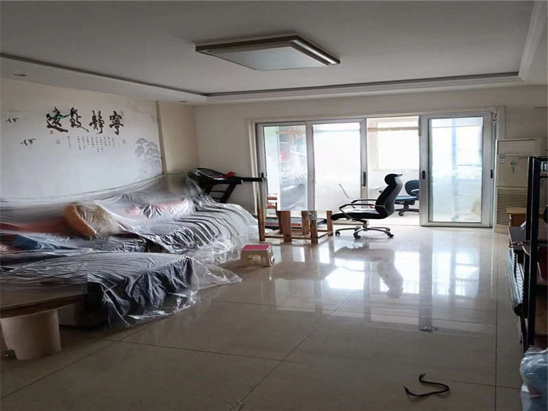 睿智園小區(qū)法拍房1、2棟1803號房產(chǎn)及室內(nèi)家具家電