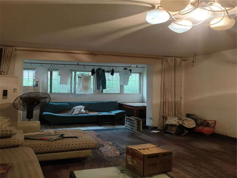 景環(huán)小區(qū)法拍房C3、C4棟104號