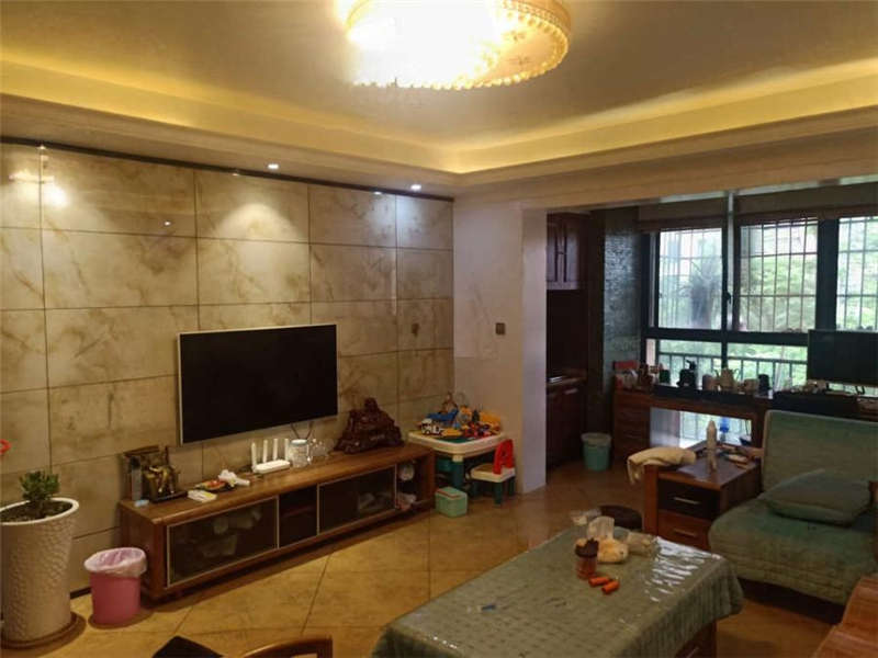 三一街區(qū)法拍房三期A區(qū)19、20棟402室