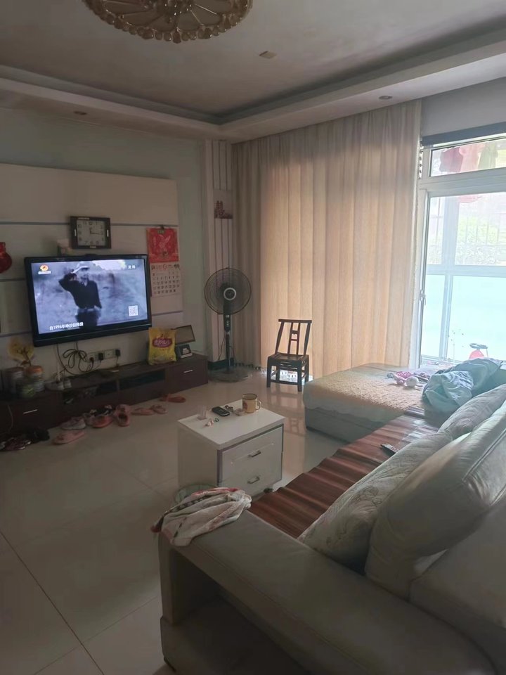 麓山潤城法拍房5棟101、103號