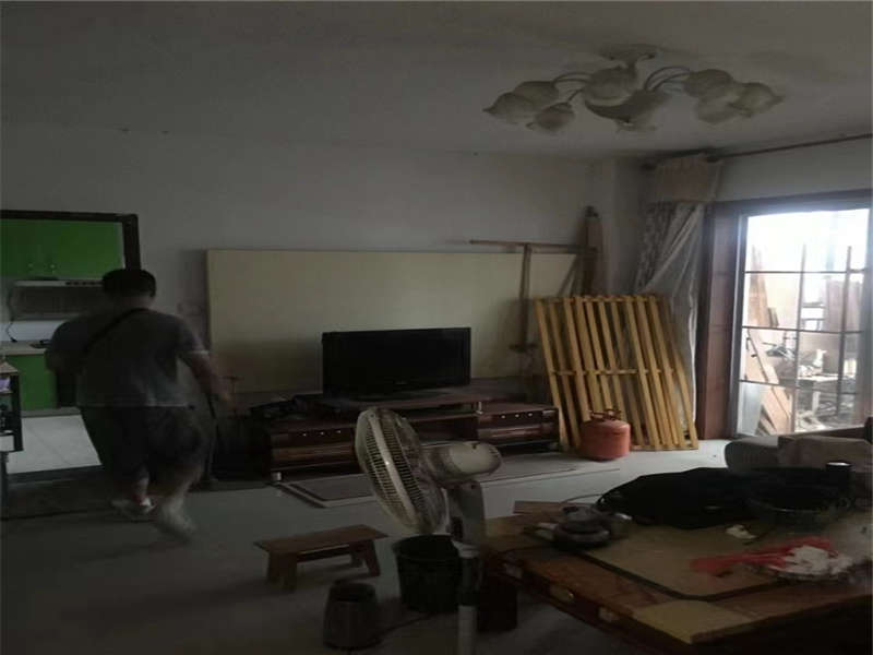 蓮湖大市場(chǎng)（蓮湖汽車配件城）法拍房21A棟1206