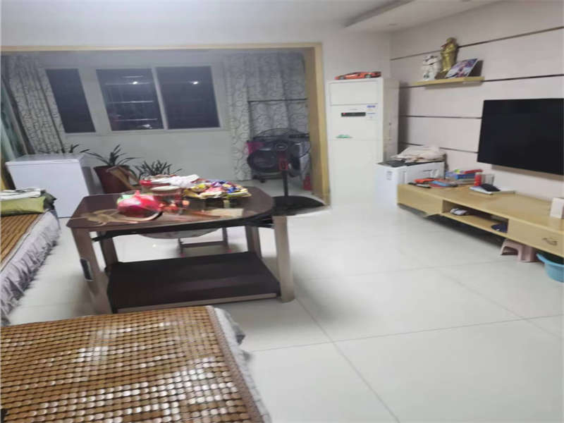 景環(huán)小區(qū)法拍房B3、B4棟203房