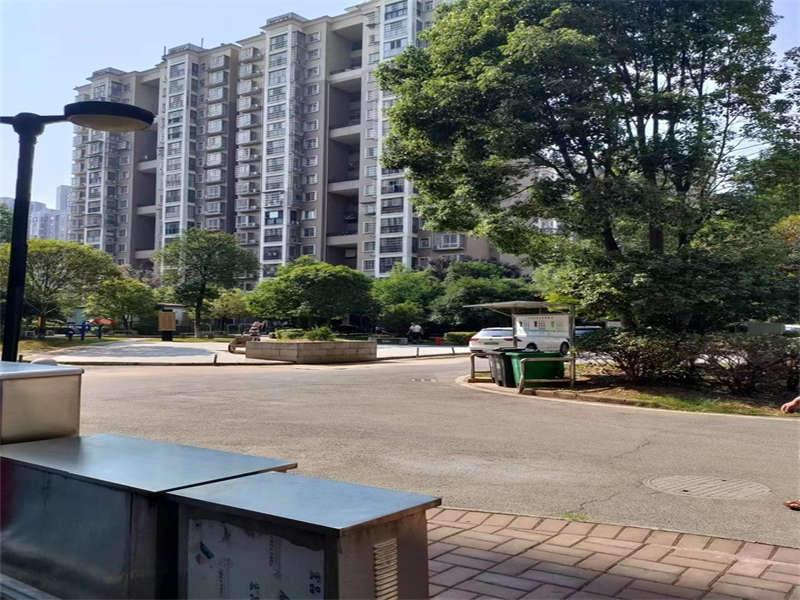 麓谷和馨園法拍房B區(qū)6、7棟1109號