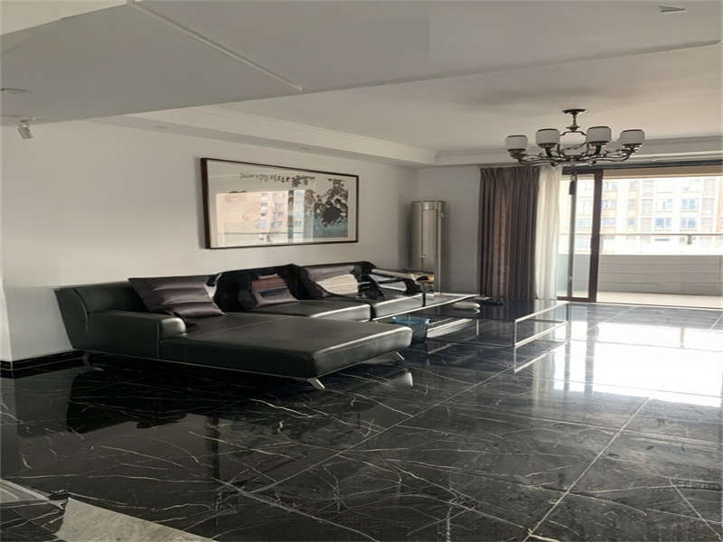 福祥家園法拍房8棟2602室及其配屬車位、雜物間(含室內(nèi)家具家電）