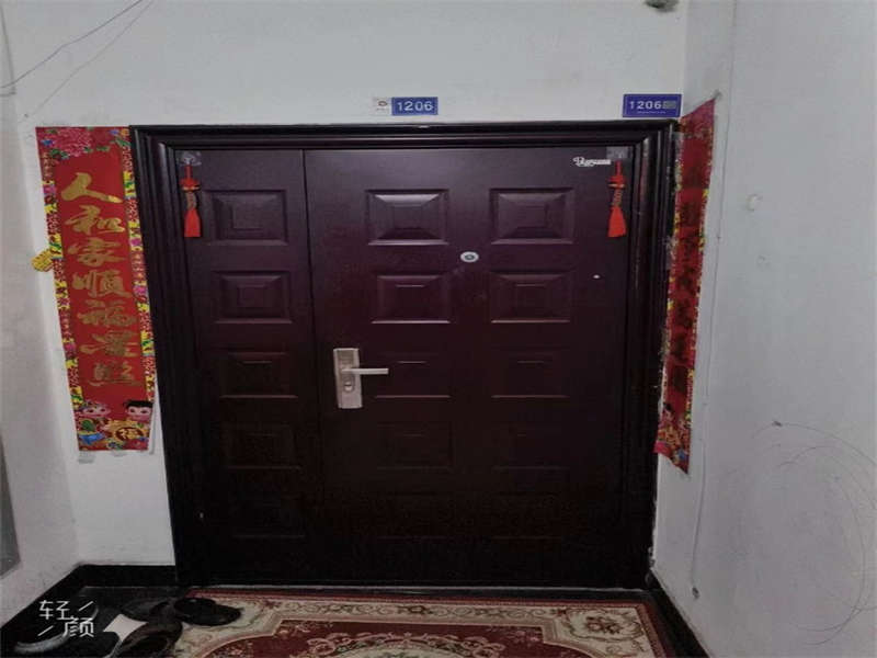 睿智園小區(qū)法拍房1、2棟1206