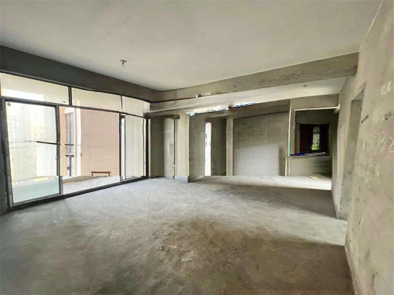 （李梅87套房）輝煌國(guó)際城二期法拍房2套