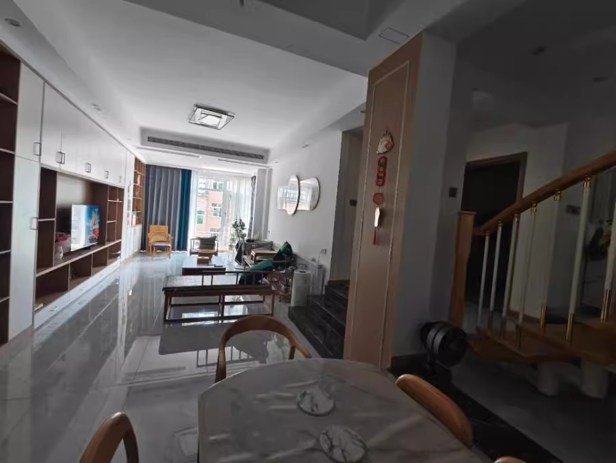 創(chuàng)遠景園法拍房3棟1403號