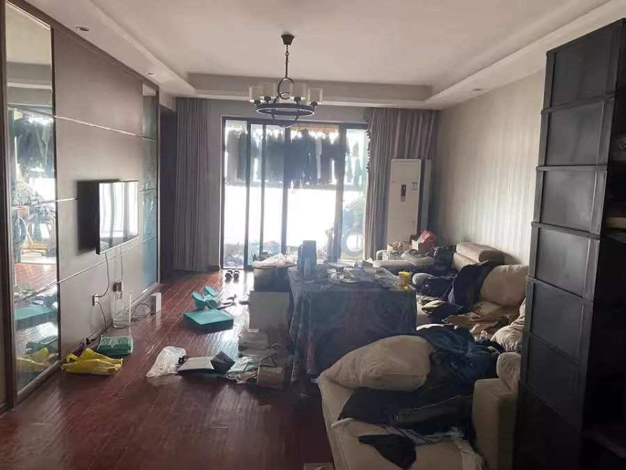 （便宜地鐵三房）萬科城法拍房1、2棟1606號房