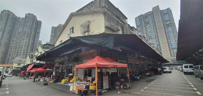 （1縫門面）勝利商貿(mào)市場(chǎng)10棟123房