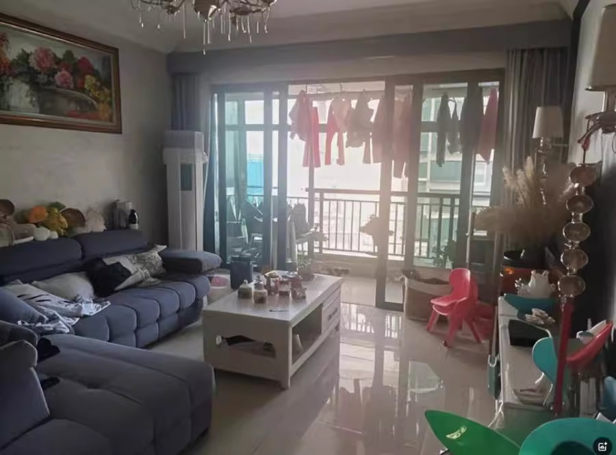 恒大翡翠華庭法拍房20棟1601室