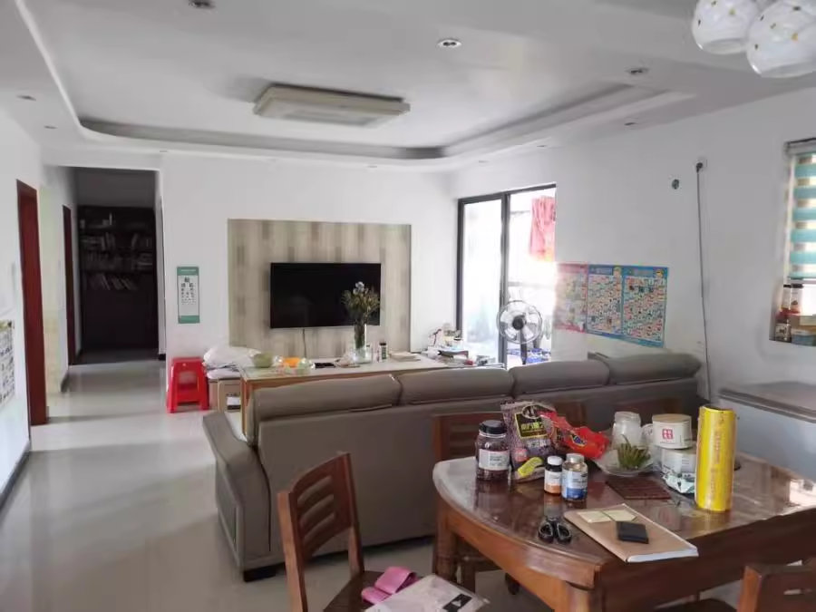 （6折）勤誠達(dá)新界法拍房E1棟1702室