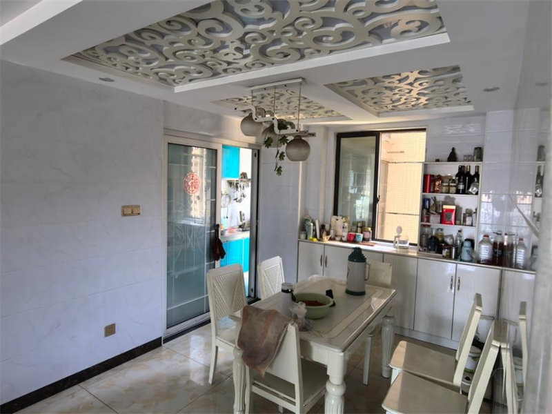 （雙學(xué)區(qū)6折）乾源國(guó)際廣場(chǎng)法拍房2棟2106室