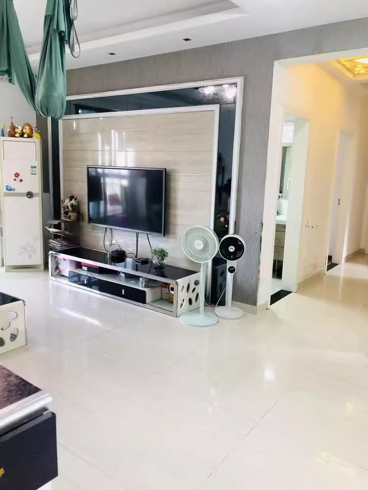 （8折）涉外國際公館（麓谷公館）法拍房7棟1402房