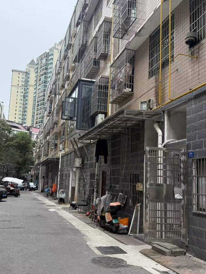 （整棟收租）松雅小區(qū)松雅安置區(qū)法拍房B-9號(hào)棟101、201、301、401房產(chǎn)